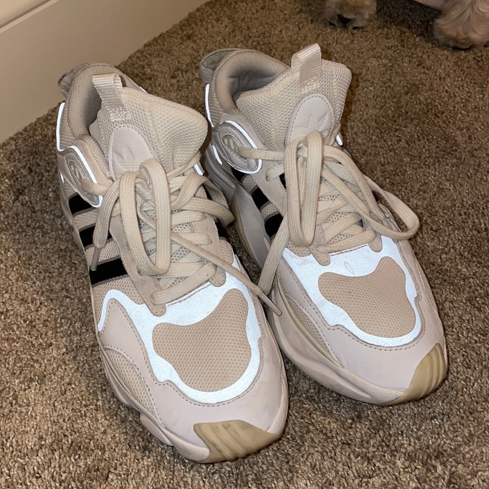 Adidas tennis shoes